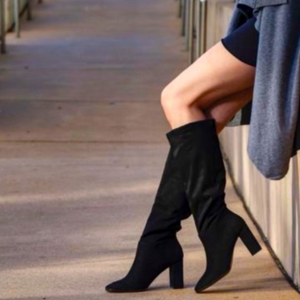 NWT Express Black Suede Knee-High Block Heel Boots Women’s Size 10